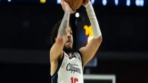 “申花引援大幕拉开，佩雷兹转会尘埃落定，孙颖莎签约重磅来袭……”